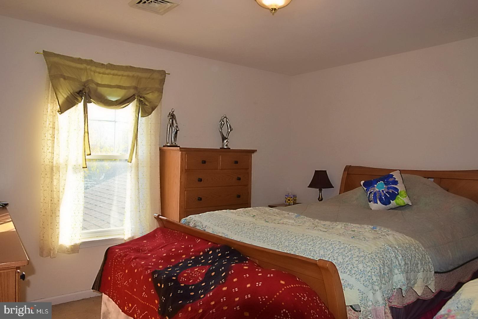 792 Briarstone Road Bethlehem, PA 18017 - Photo 16 of 23 Gallery Image 16