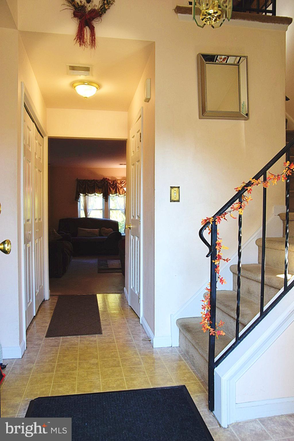 792 Briarstone Road Bethlehem, PA 18017 - Photo 5 of 23 Gallery Image 5