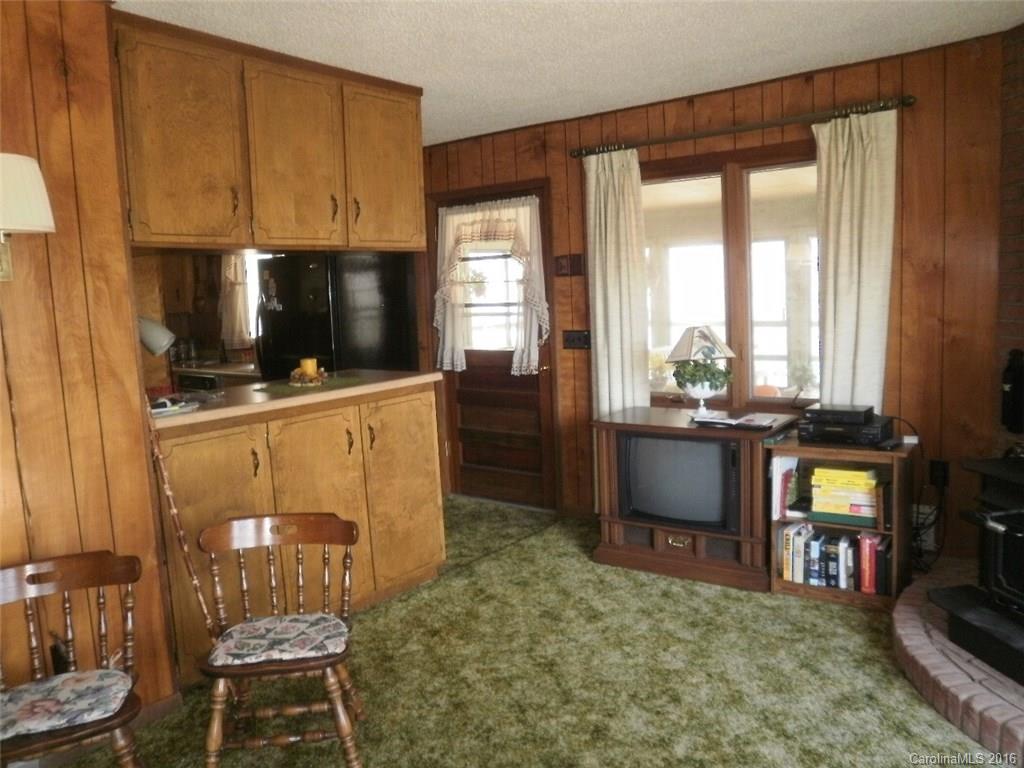 112 Althea Ridge Road Sylva, NC 28779 - Photo 4 of 17 Gallery Image 4