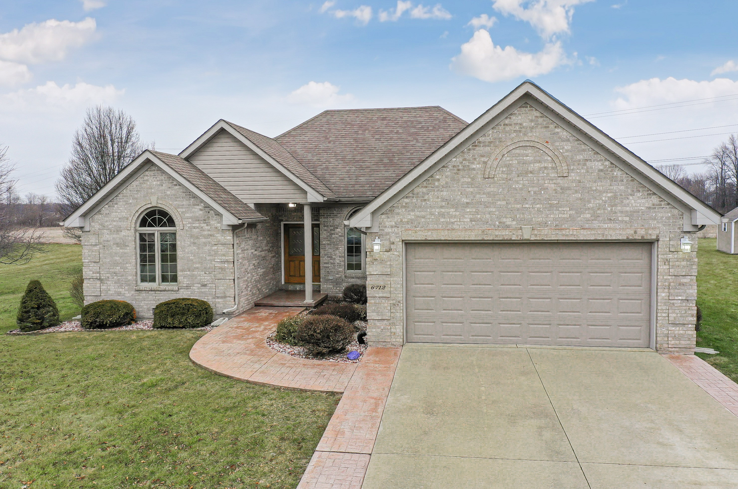 6712 Knollcrest Way Pendleton, IN 46064 - Photo 3 of 36