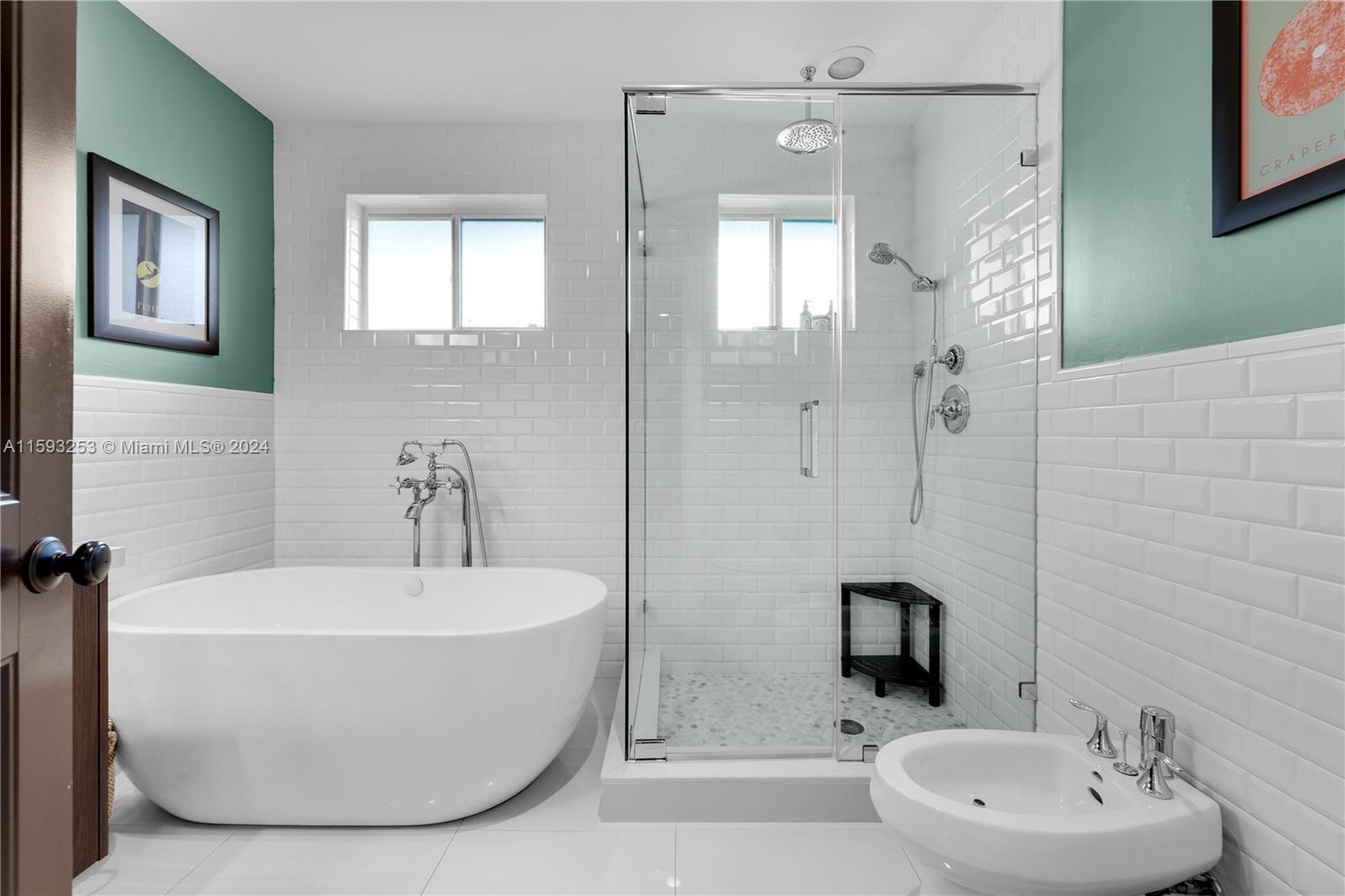 6360 Lake June Road Miami Lakes, FL 33014 - Photo 24 of 32 Gallery Image 24