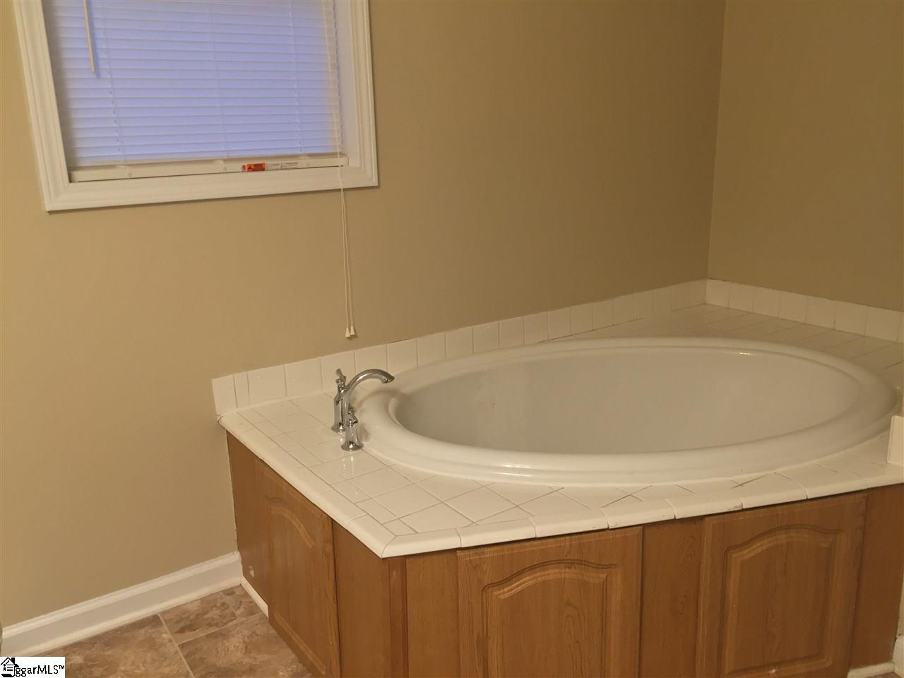 101 Robin Ridge Circle Piedmont, SC 29673 - Photo 24 of 29 Gallery Image 24