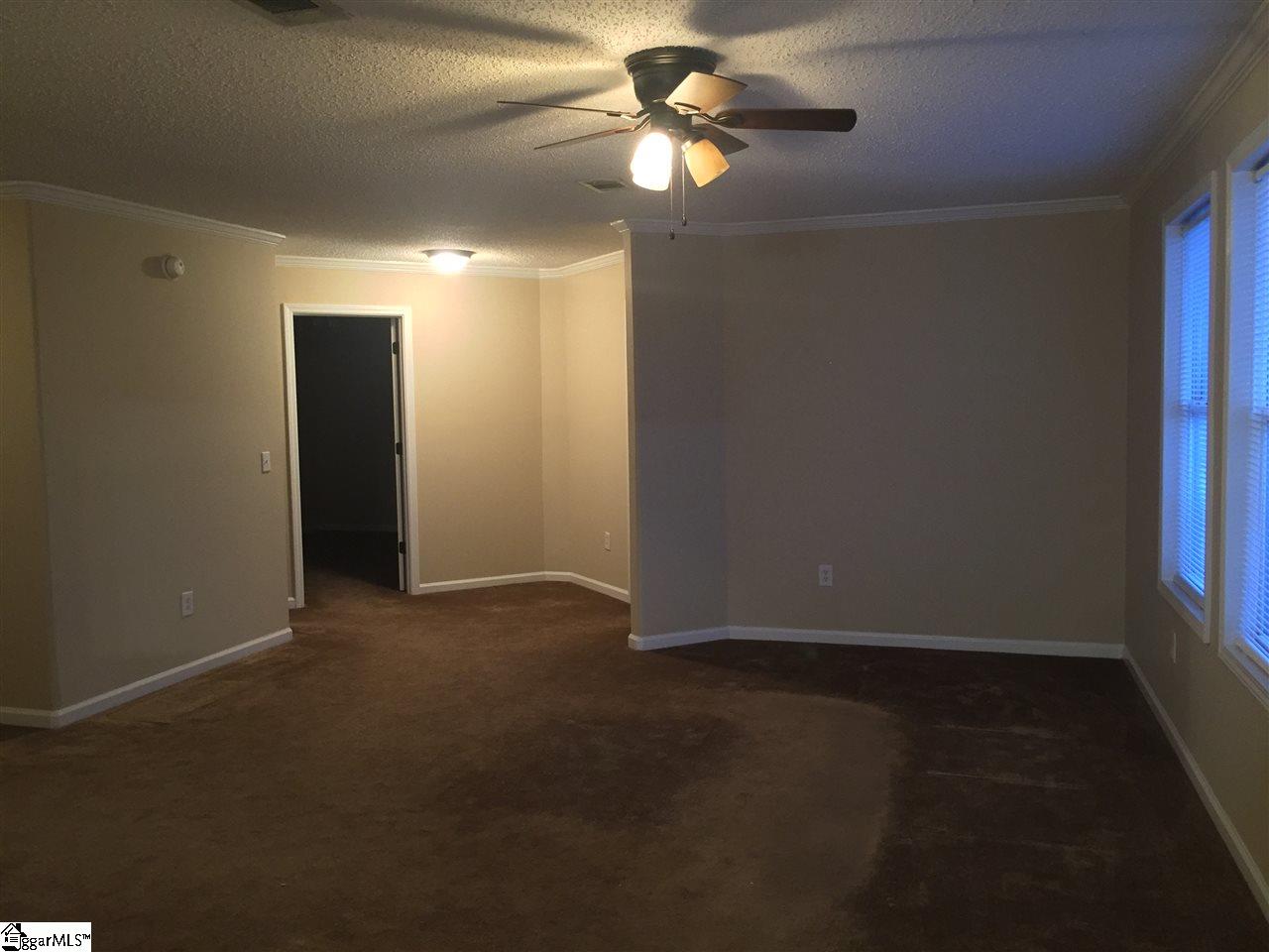 101 Robin Ridge Circle Piedmont, SC 29673 - Photo 4 of 29 Gallery Image 4