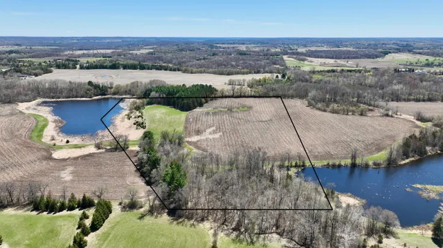 $300,000 | 26-xx4 Pheasant Lane North, Lindstrom, MN 55045