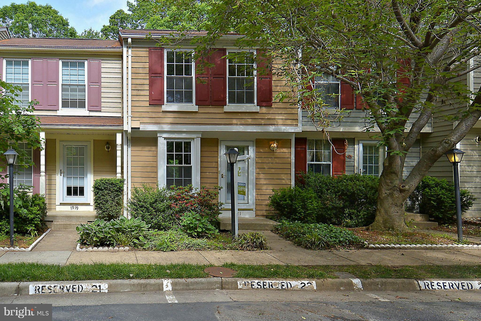 1921 Belmont Ridge Court Reston, VA 20191 - Photo 1 of 26 Exterior (Front)