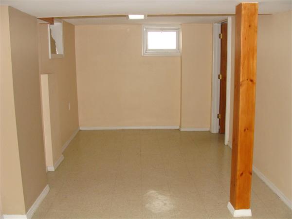 19 Strong Street Springfield, MA 01104 - Photo 9 of 11 a view of an empty room