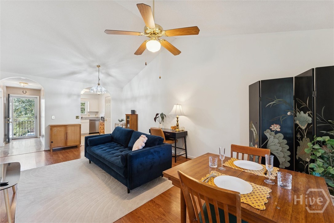 211 Edgewater Road Savannah, GA 31406 - Photo 1 of 28 Gallery Image 1