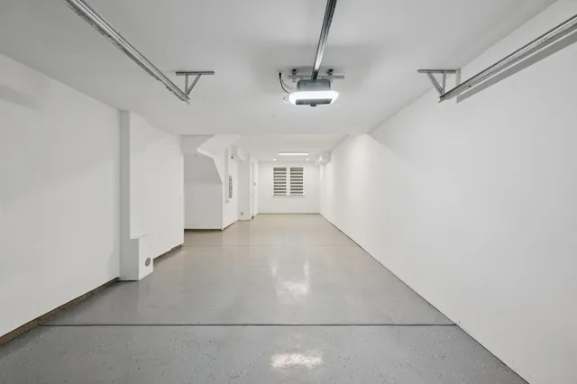 a view of a livingroom with a ceiling fan