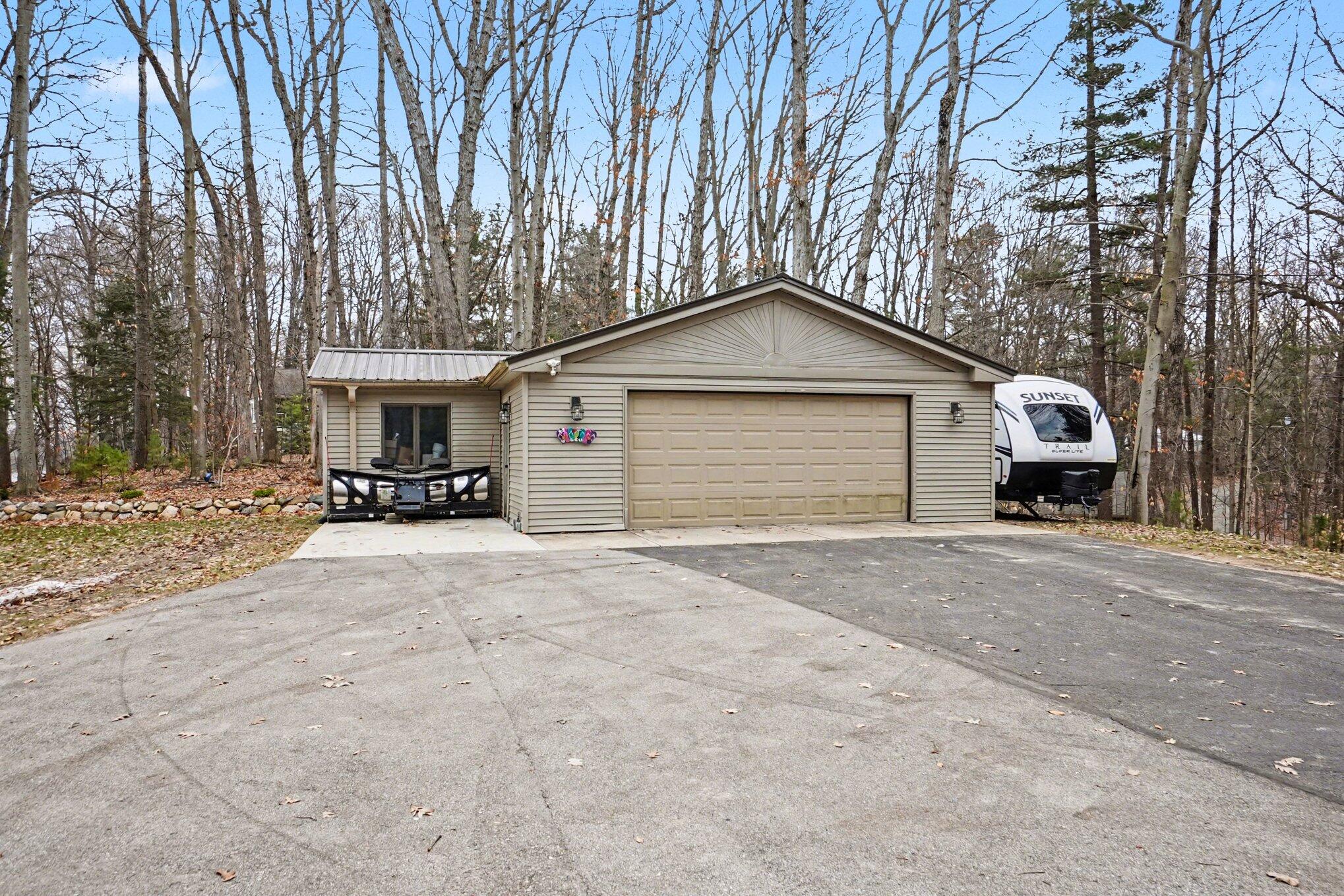 8906 Spring Hill Hesperia, MI 49421 - Photo 6 of 35 005_file_5502