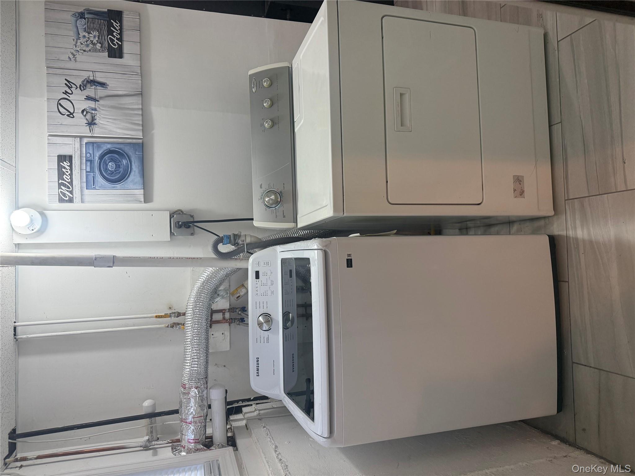 1029 Commack Road Huntington Station, NY 11746 - Photo 10 of 11