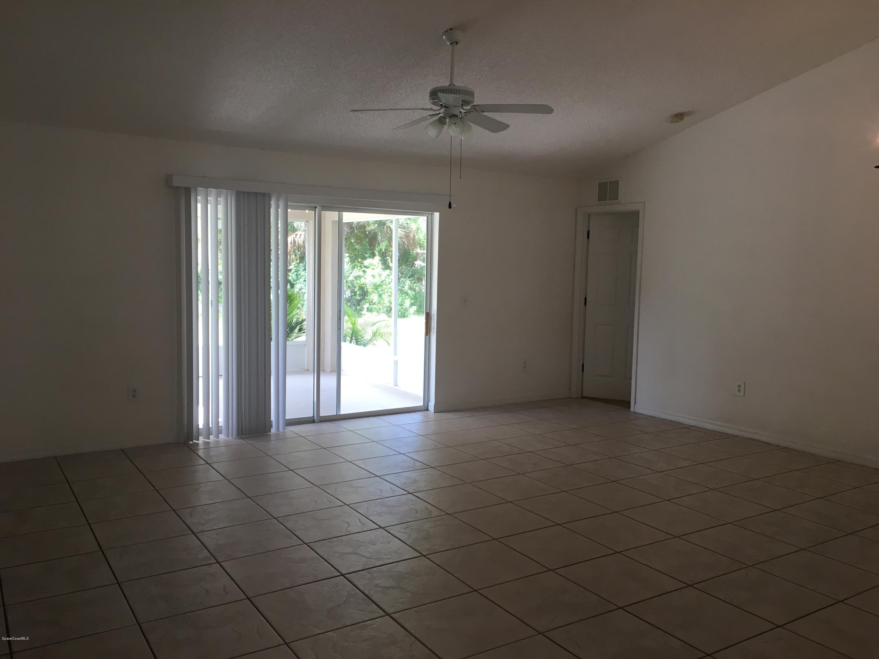247 Trilby Road Southwest Palm Bay, FL 32908 - Photo 4 of 19 IMG_7191