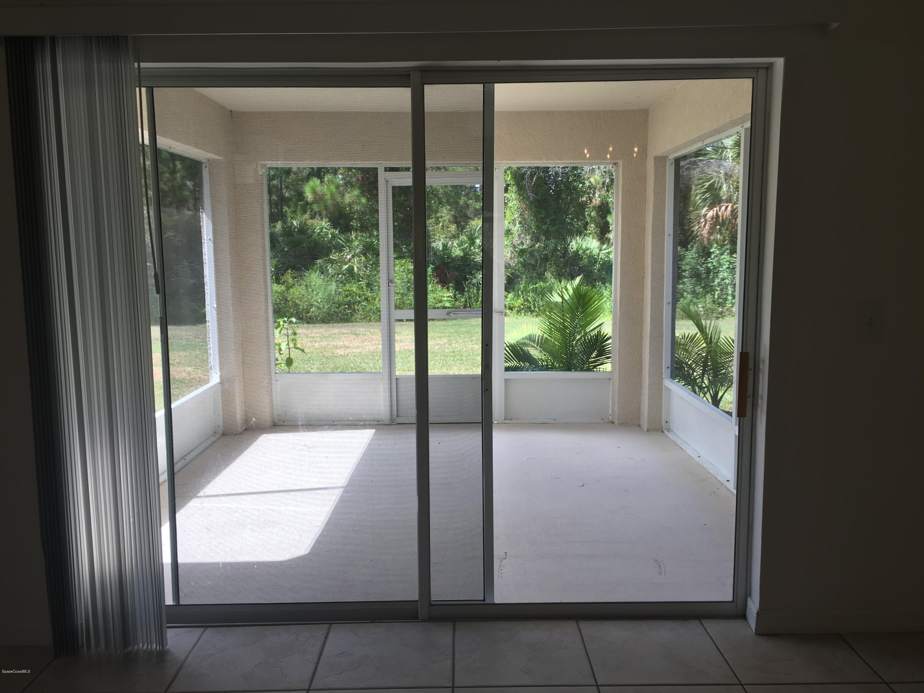 247 Trilby Road Southwest Palm Bay, FL 32908 - Photo 7 of 19 IMG_7194