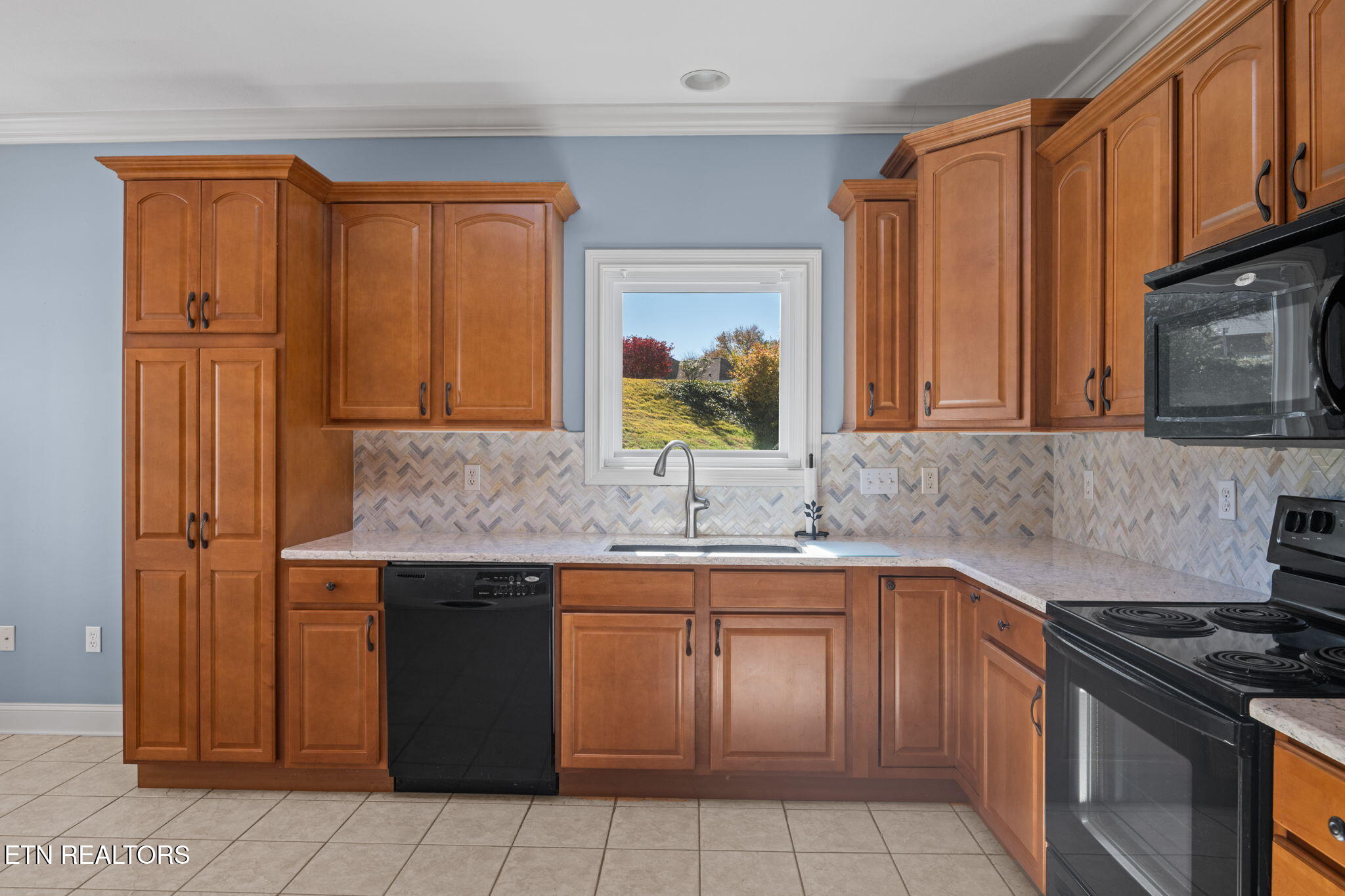 134 Waterston Way Clinton, TN 37716 - Photo 24 of 41 15-web-or-mls-134 waterston-0133