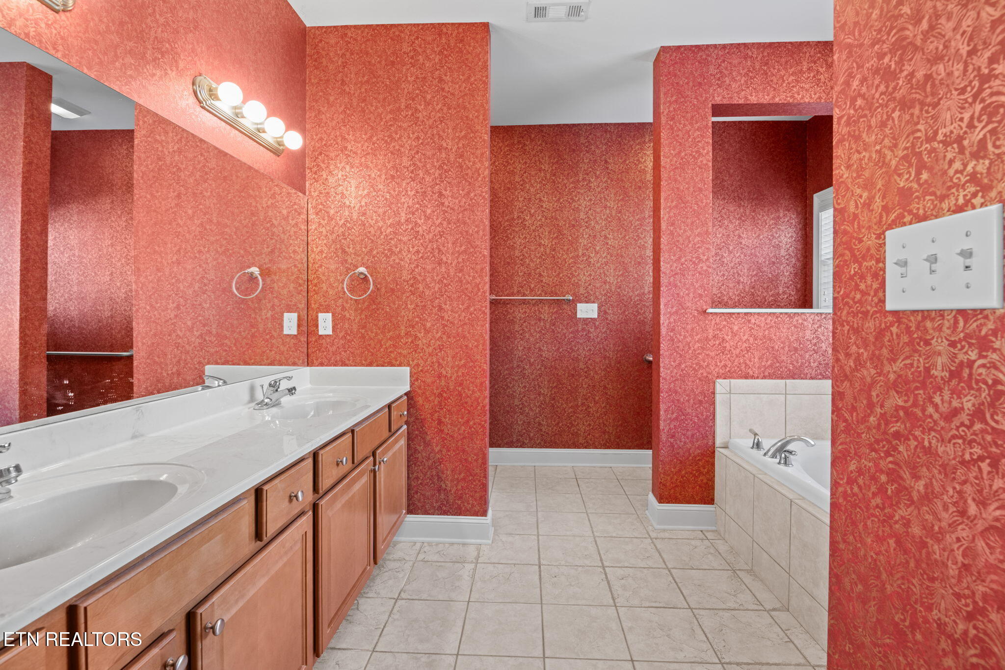 134 Waterston Way Clinton, TN 37716 - Photo 29 of 41 25-web-or-mls-134 waterston-0163