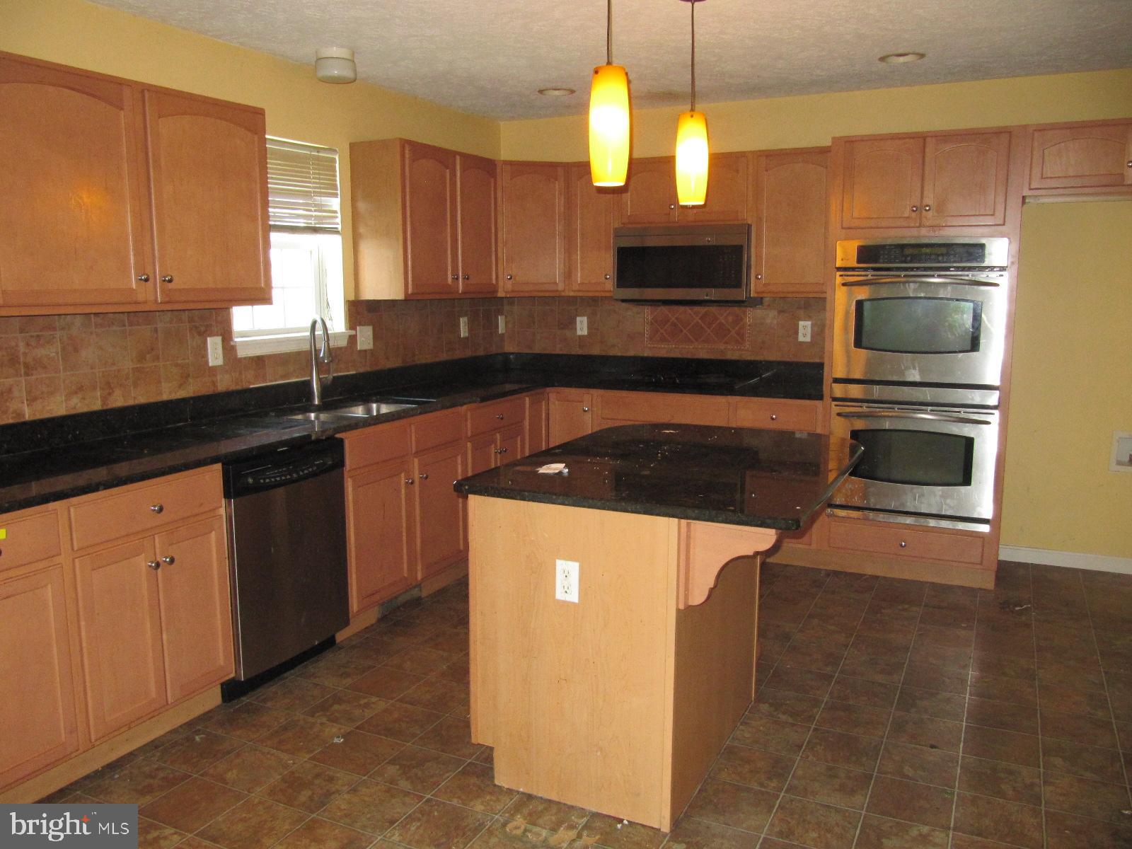 1013 Bair Road Hanover, PA 17331 - Photo 11 of 33 Kitchen