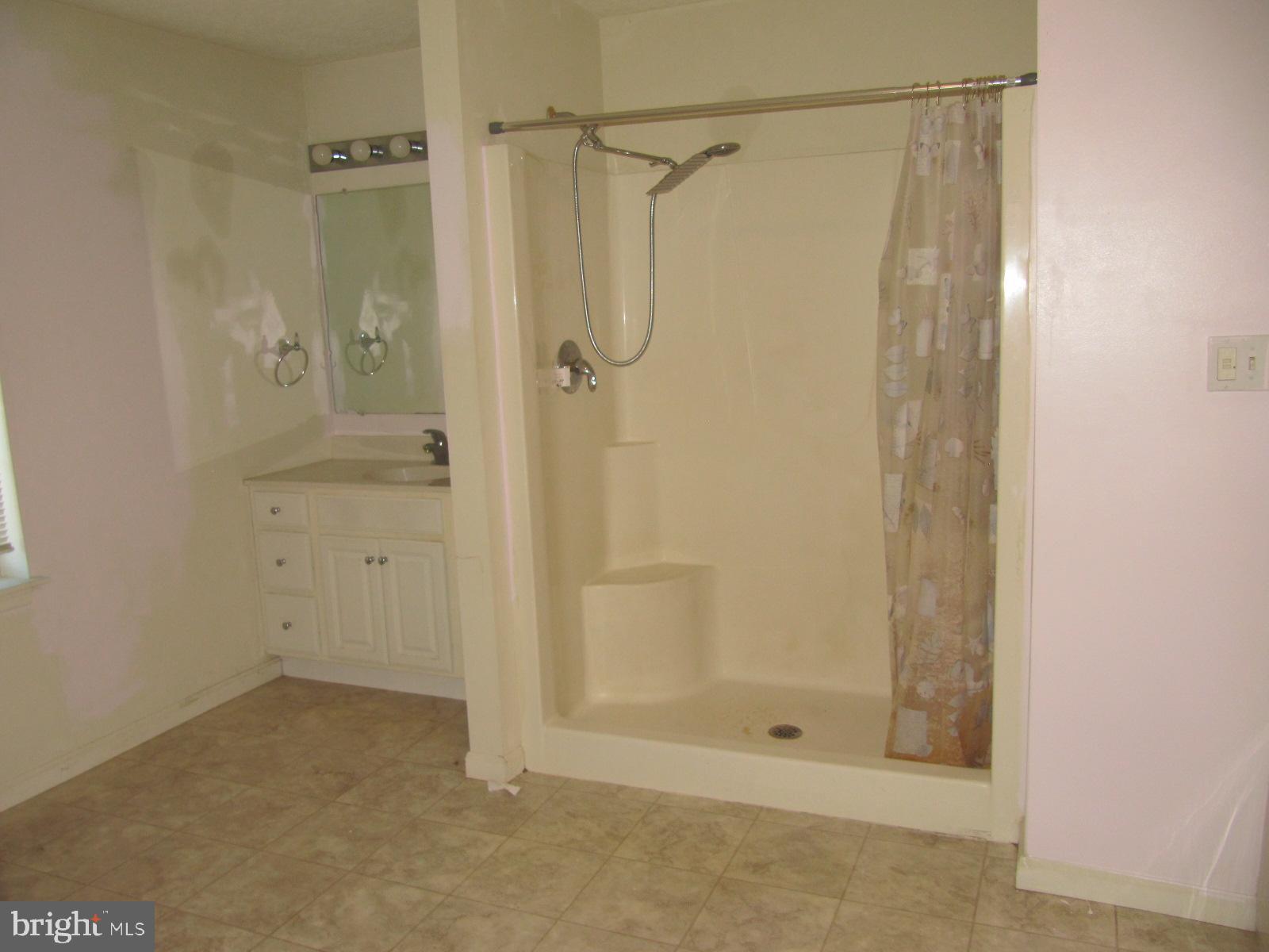 1013 Bair Road Hanover, PA 17331 - Photo 19 of 33 Master Bathroom