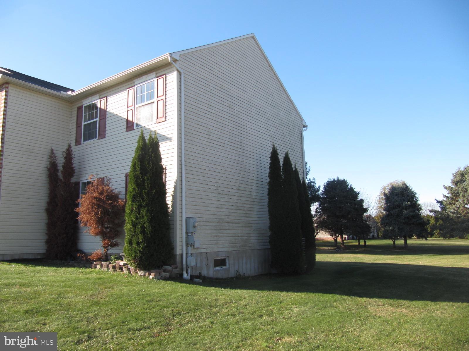 1013 Bair Road Hanover, PA 17331 - Photo 6 of 33 Right Side of Home