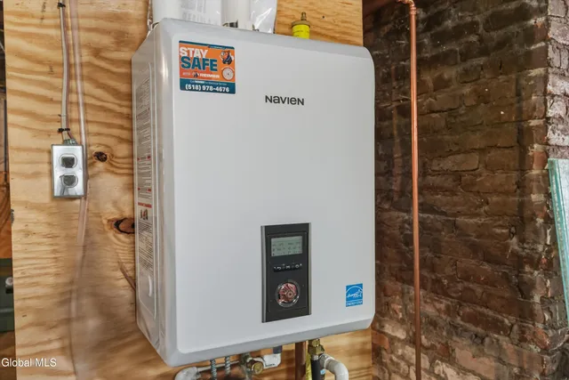 $289,000 | 13 Cleveland Street, Albany, NY 12206