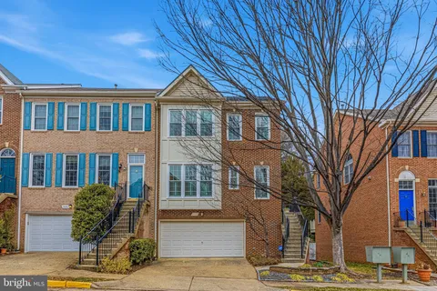 $1,049,000 | 9412 Regency Crest Drive, Vienna, VA 22181