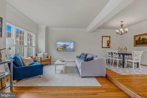 $1,049,000 | 9412 Regency Crest Drive, Vienna, VA 22181