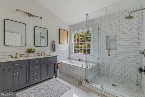 $1,049,000 | 9412 Regency Crest Drive, Vienna, VA 22181