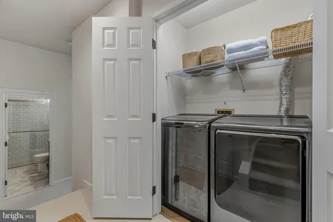 $1,049,000 | 9412 Regency Crest Drive, Vienna, VA 22181