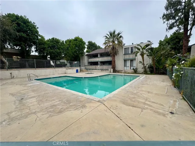 $324,900 | 8601 International Avenue, Unit 271, Canoga Park, CA 91303