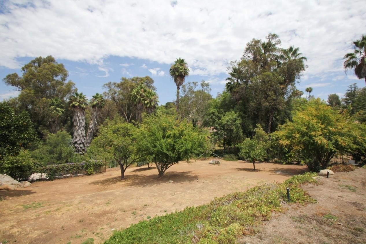 13316 Arroya Vista Road Poway, CA 92064 - Photo 7 of 25