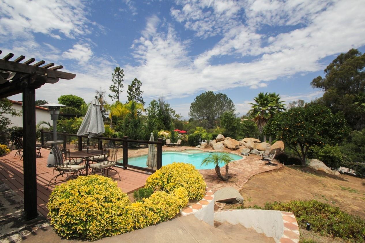 13316 Arroya Vista Road Poway, CA 92064 - Photo 9 of 25