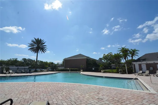 $1,900 | 13691 Orange Sunset Drive, Unit 201, Tampa, FL 33618