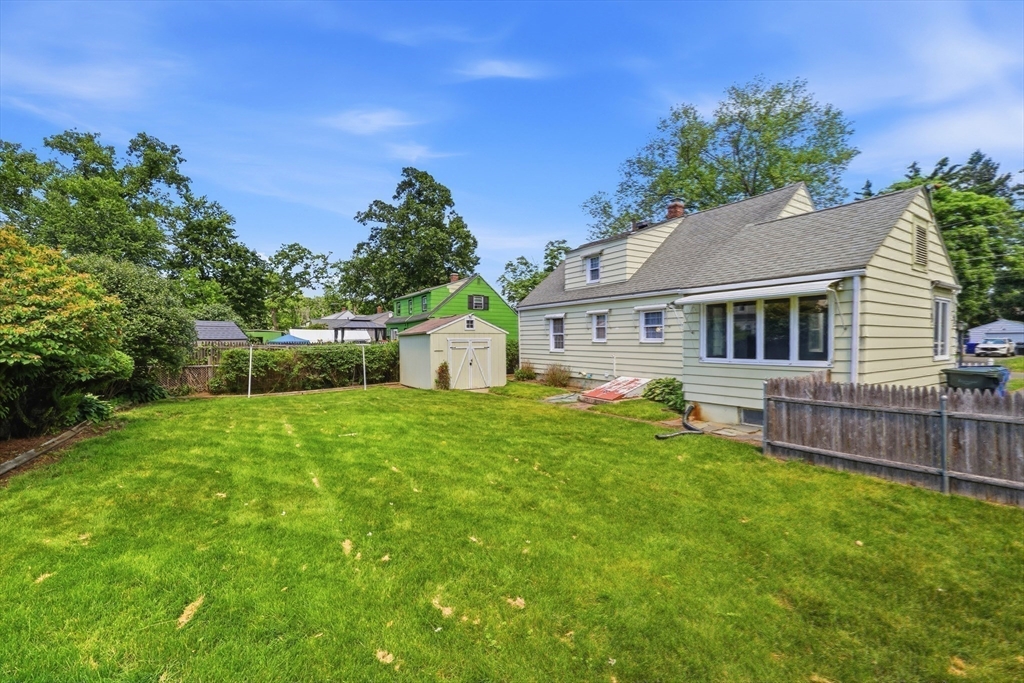 92 Massreco Street Springfield, MA 01109 - Photo 2 of 29
