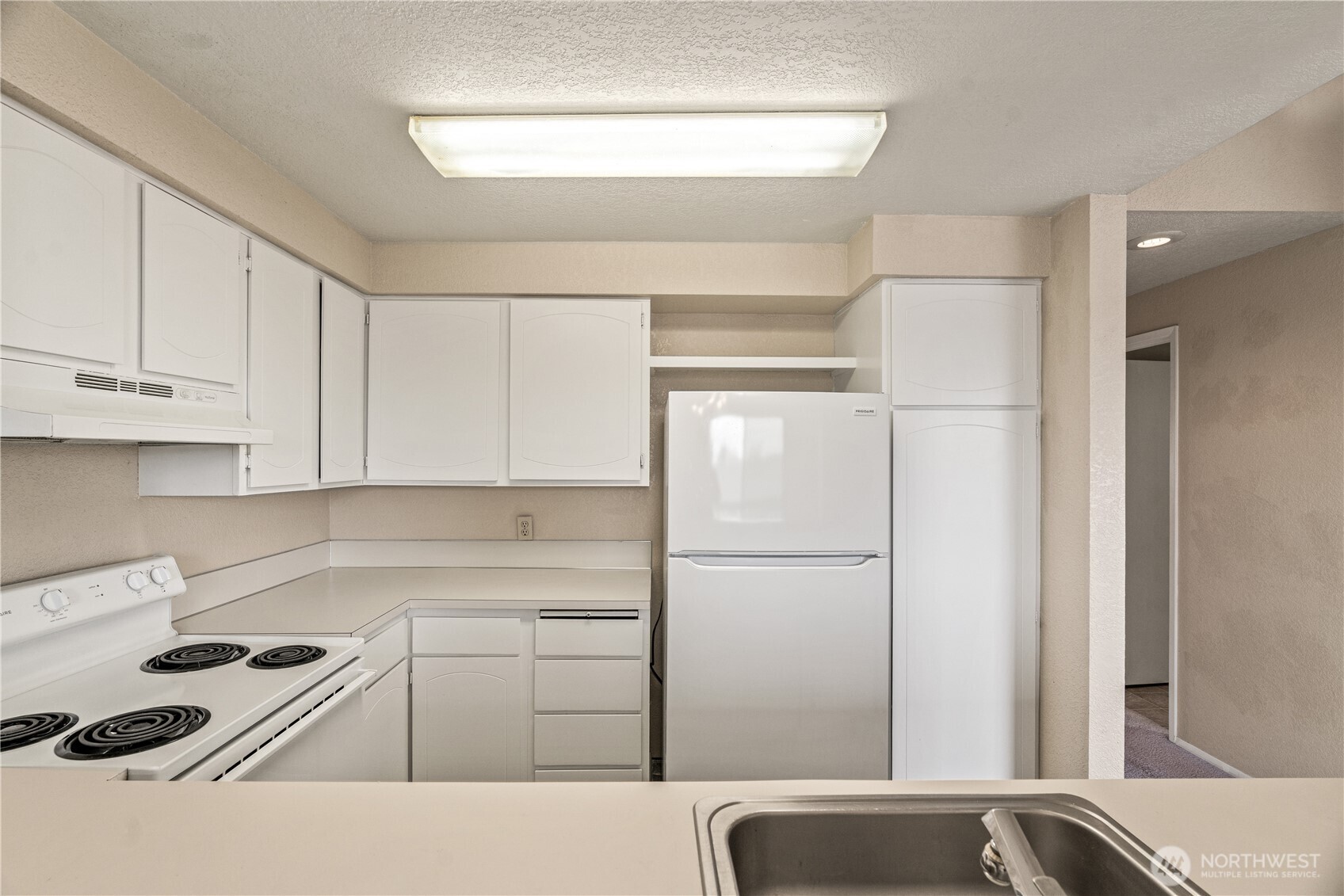 1319 South Puget Drive, Unit D35 Renton, WA 98055 - Photo 11 of 26