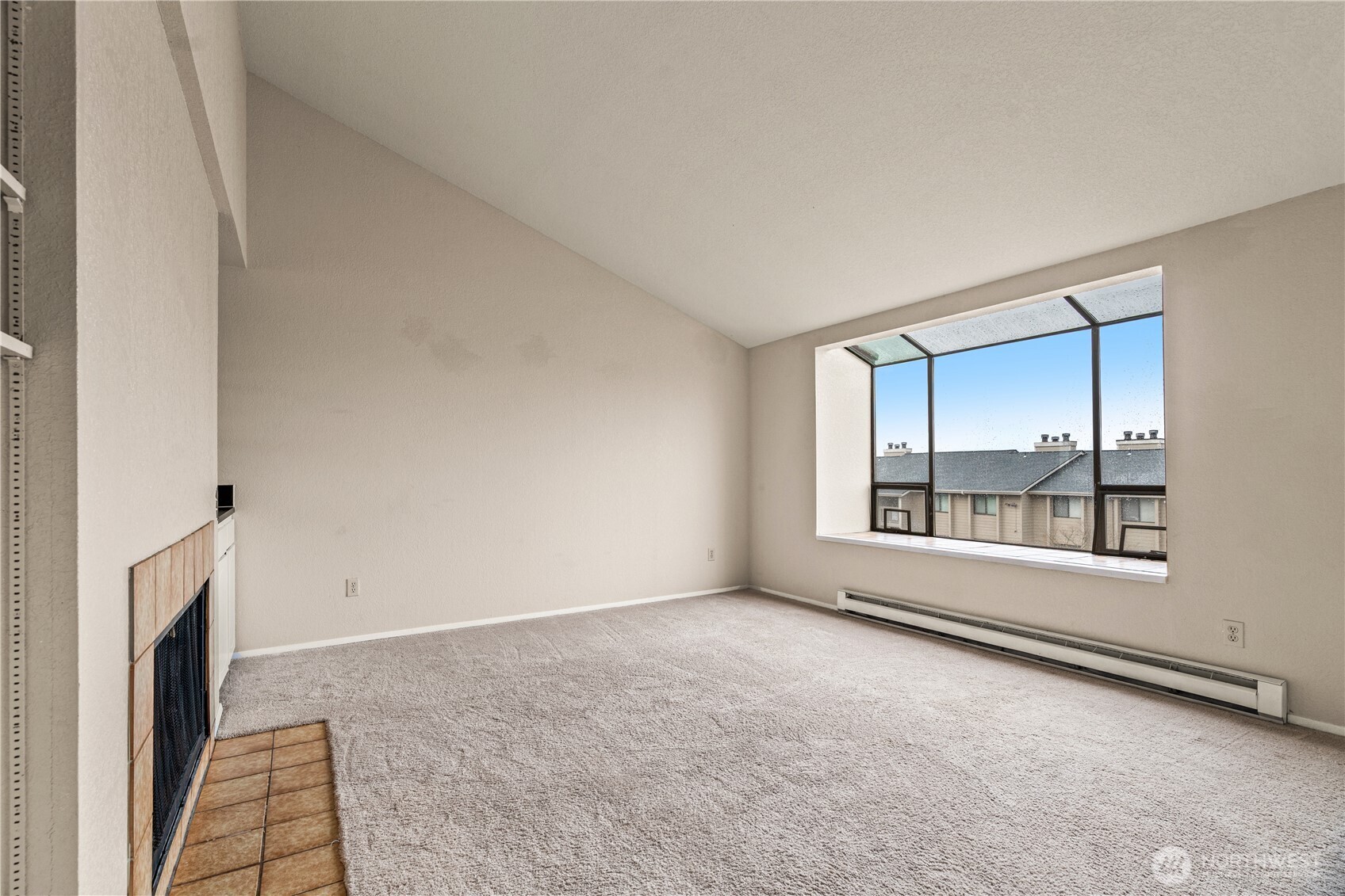 1319 South Puget Drive, Unit D35 Renton, WA 98055 - Photo 2 of 26