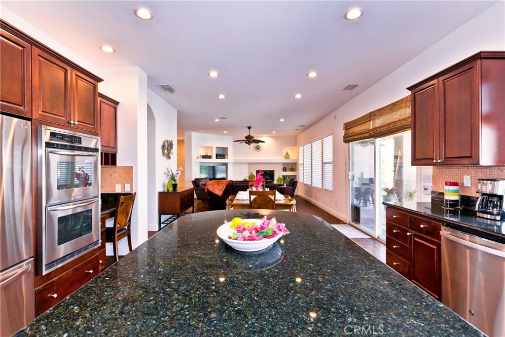 134 Tesori Drive Palm Desert, CA 92211 - Photo 10 of 73