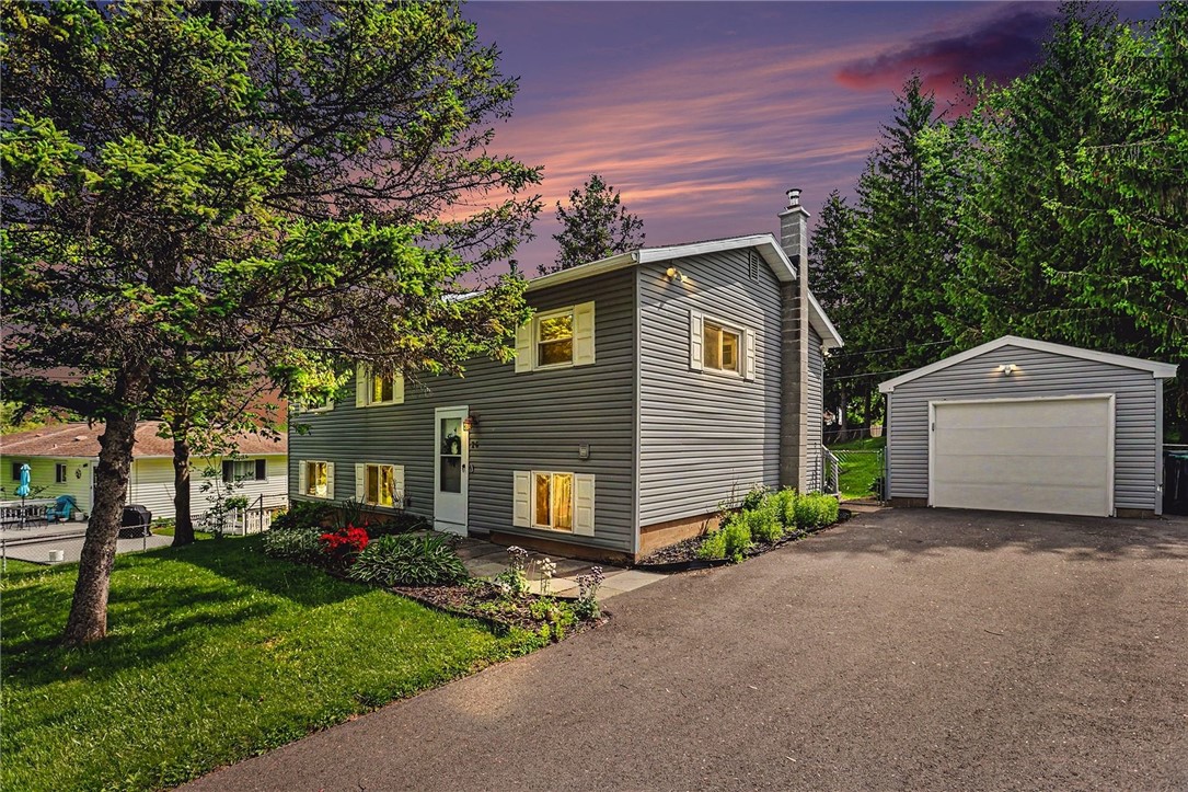 26 Blueberry Crescent Rochester, NY 14623 - Photo 2 of 32