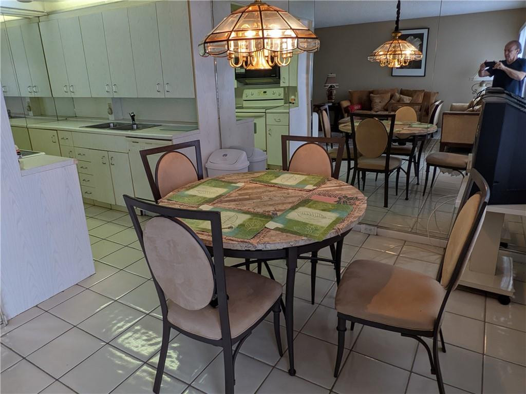 4003 Exeter, Unit 4003 Boca Raton, FL 33434 - Photo 3 of 14 Photo 3