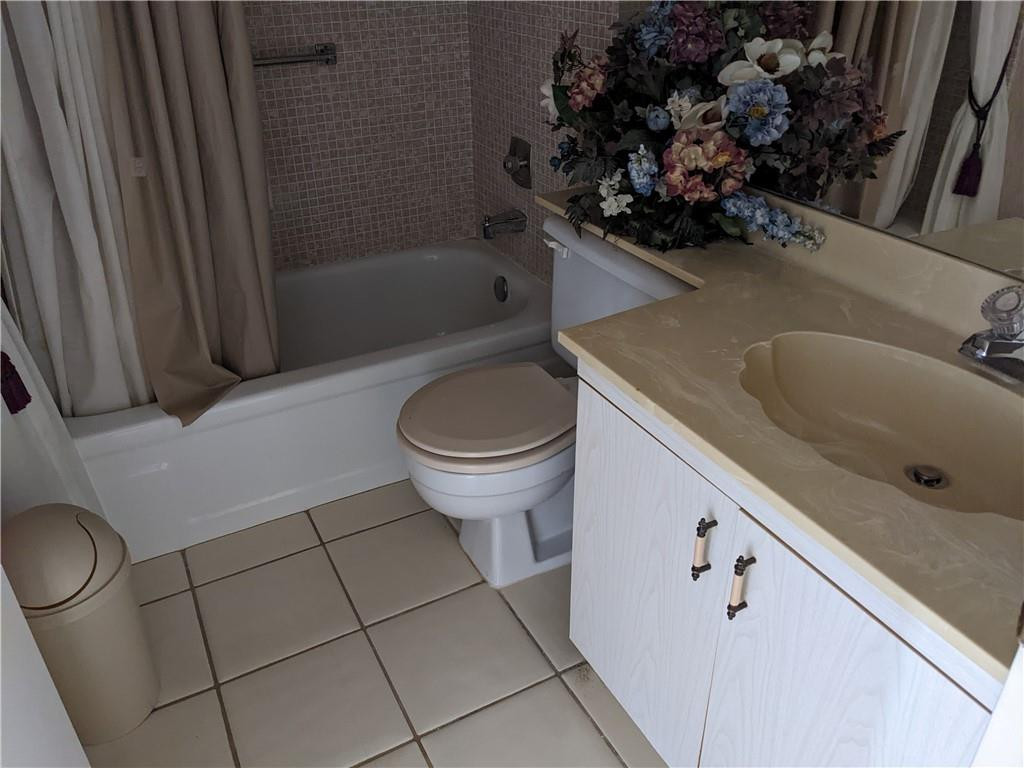 4003 Exeter, Unit 4003 Boca Raton, FL 33434 - Photo 8 of 14 Photo 8
