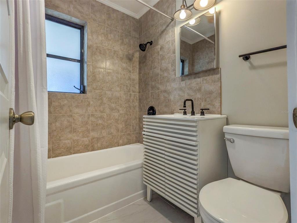 6504 Lincoln Road Bradenton, FL 34203 - Photo 21 of 32