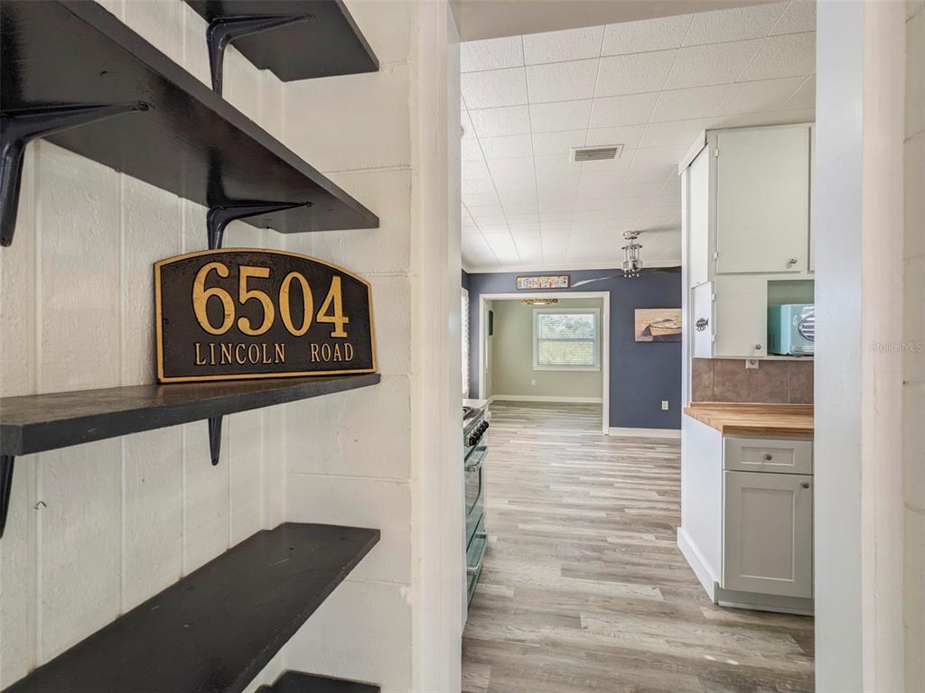 6504 Lincoln Road Bradenton, FL 34203 - Photo 6 of 32