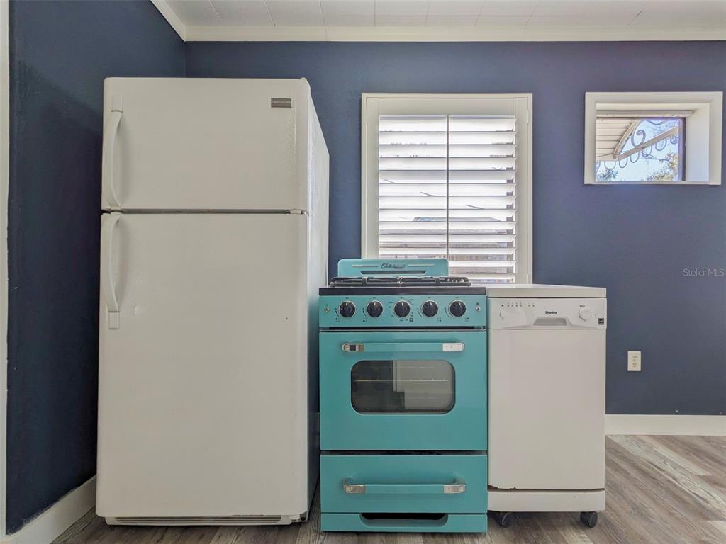 6504 Lincoln Road Bradenton, FL 34203 - Photo 10 of 32