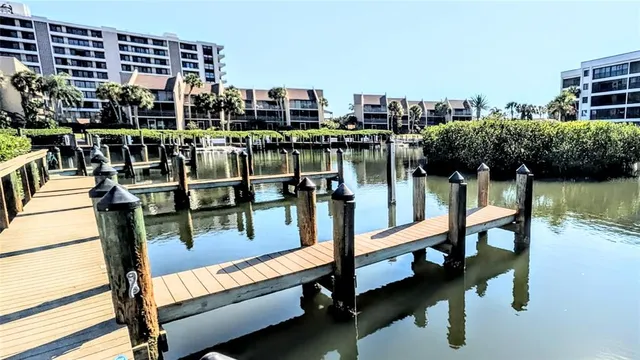 $2,000 | 6327 Midnight Pass Road, Unit 999, Sarasota, FL 34242