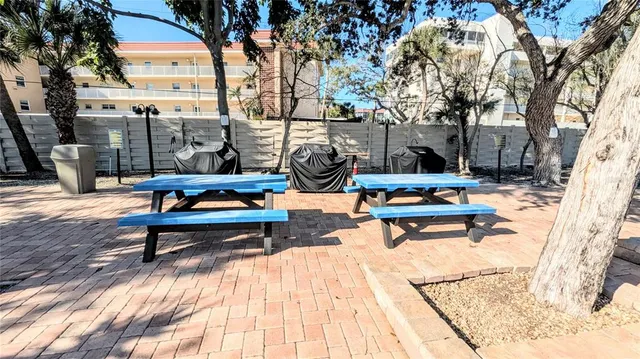 $2,000 | 6327 Midnight Pass Road, Unit 999, Sarasota, FL 34242