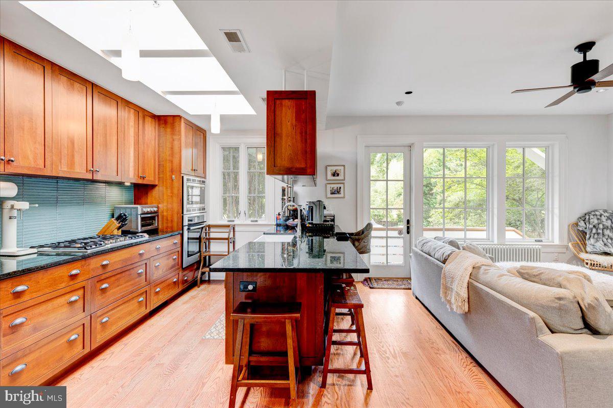 3227 33rd Place Northwest Washington, DC 20008 - Photo 16 of 44