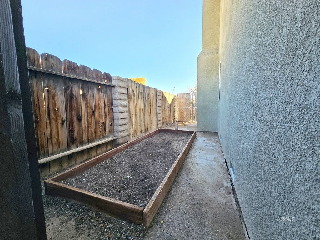 804 West Bataan Avenue Ridgecrest, CA 93555 - Photo 49 of 50