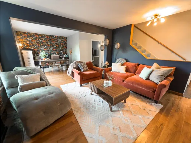 $424,000 | 1017 Northeast 250 Road, Knob Noster, MO 65336