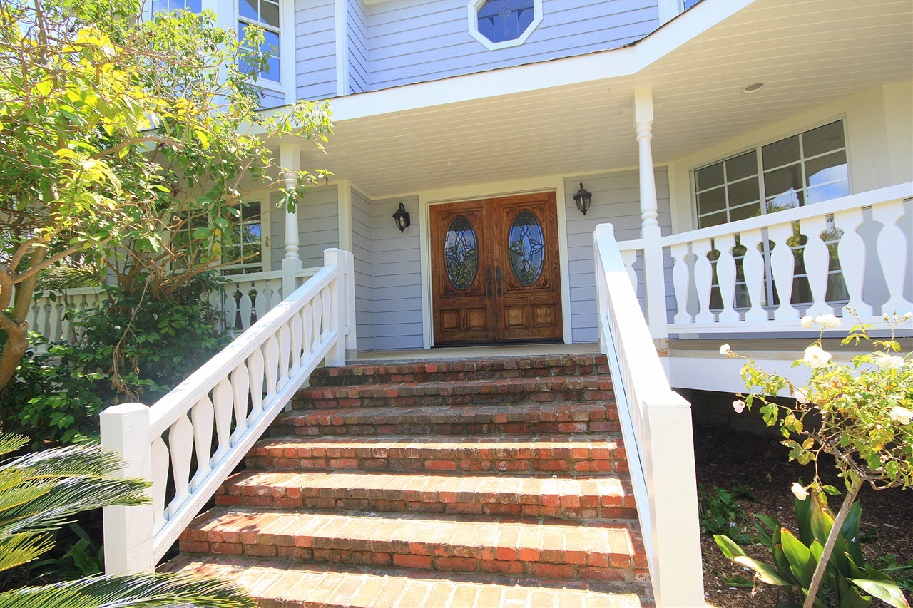 1614 Laurel Road Oceanside, CA 92054 - Photo 6 of 25 Gallery Image 6