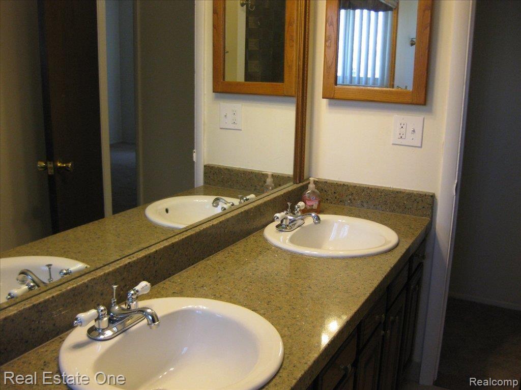 23360 Meadowbrook Road Novi, MI 48375 - Photo 11 of 24 DOUBLE SINKS