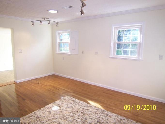 9018 Sudley Road Manassas, VA 20110 - Photo 11 of 22 Breakfast Area