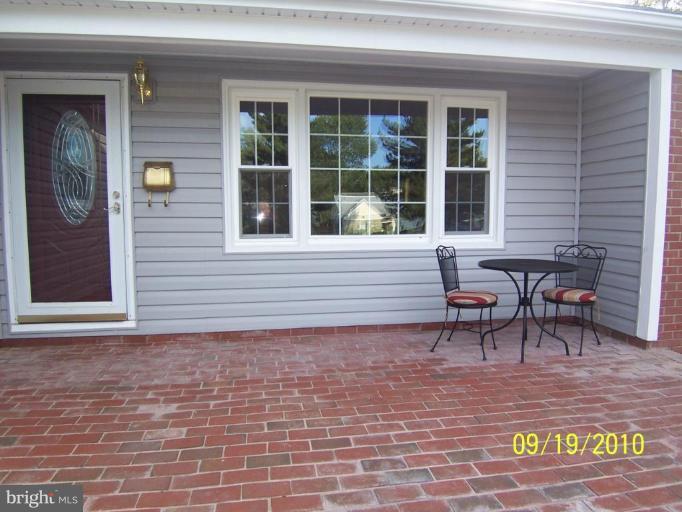 9018 Sudley Road Manassas, VA 20110 - Photo 7 of 22 Porch