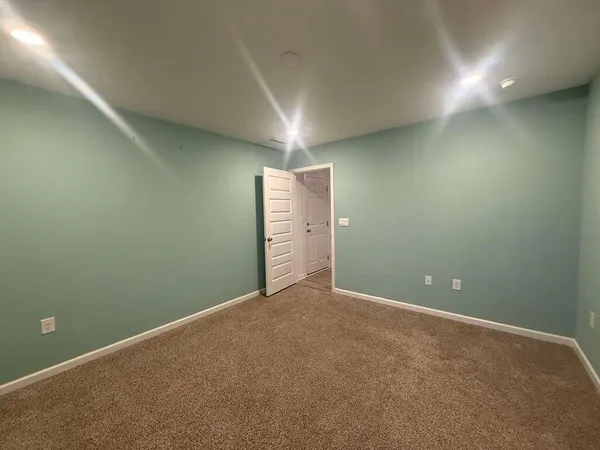 $2,200 | 128 Bluebeech Street, Freeport, FL 32439
